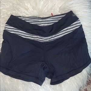 Lululemon shorts✨🍋